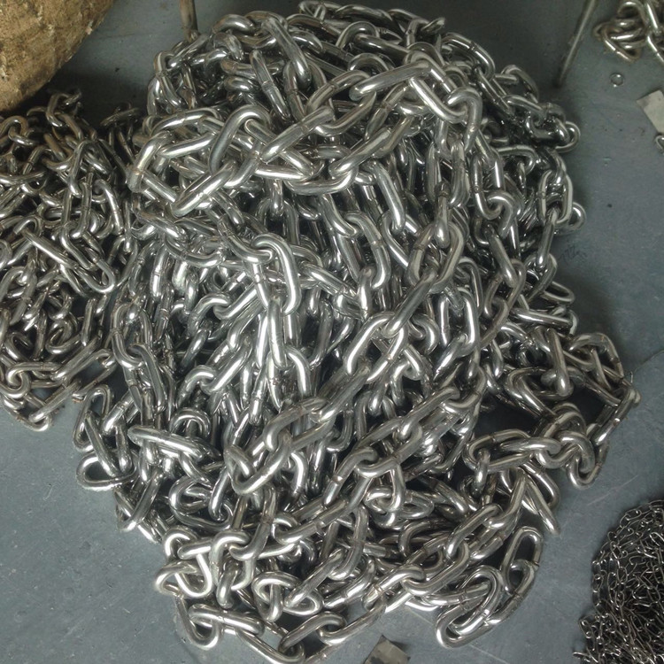 dây-xích-inox-4mm